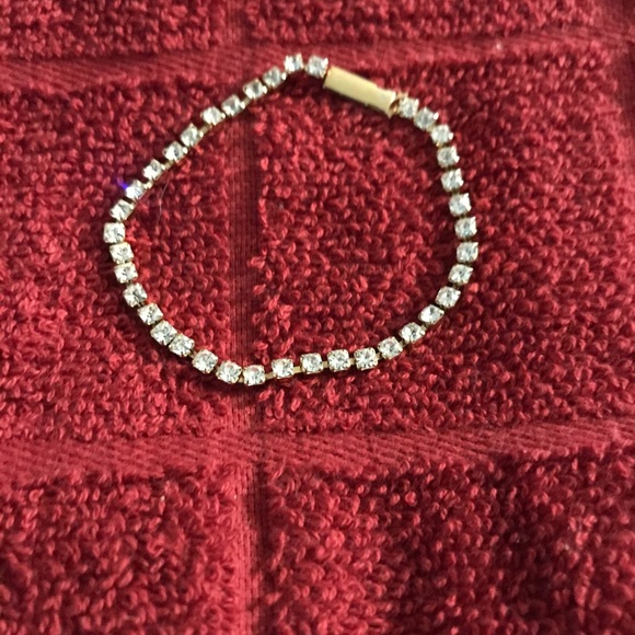 Ring Size 8. Gold Bracelet Size 7” - Picture 4 of 8